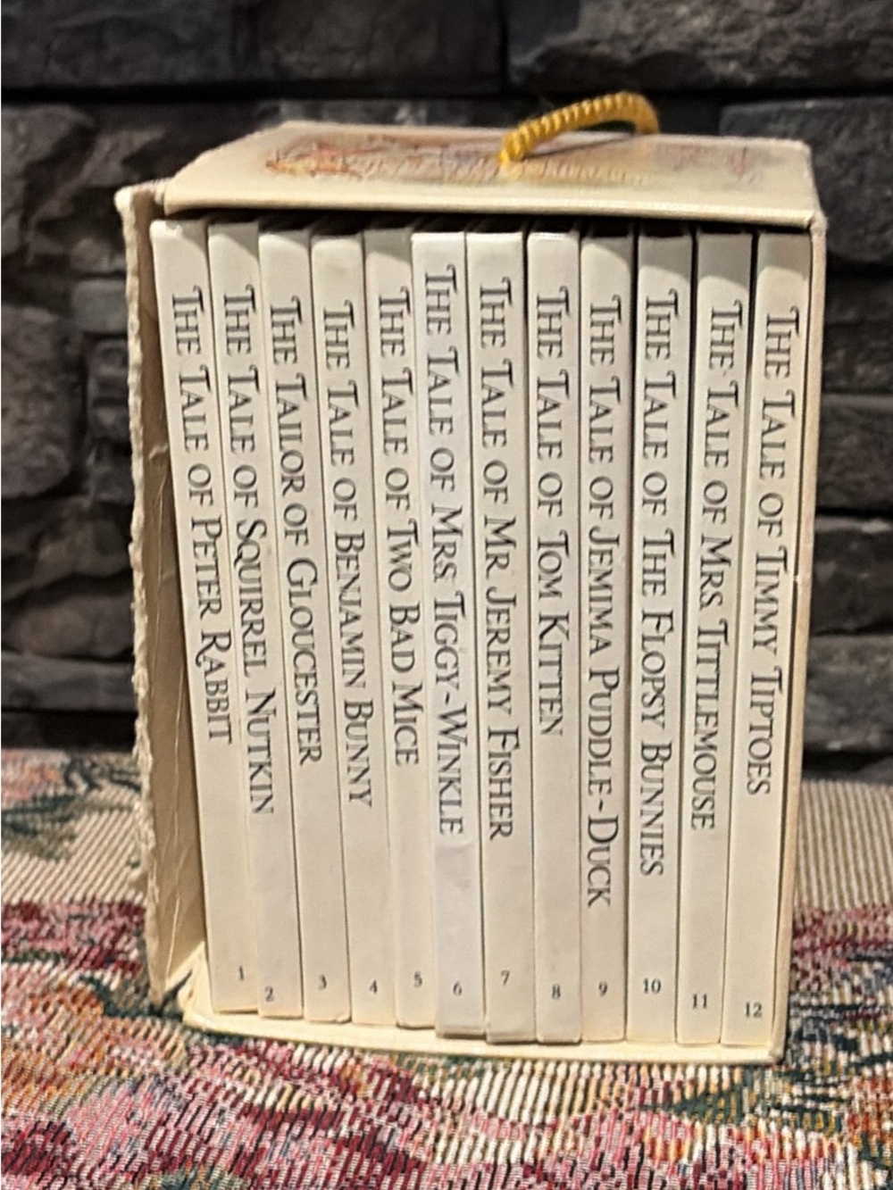 Beatrix Potter The Tale of Peter Rabbit and Friends 12-Book Box Set
